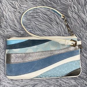 COACH WRISTLET - LIGHTLY USED
